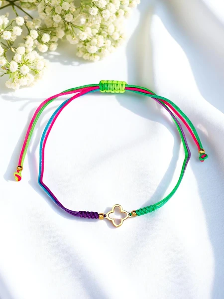 Naiste käevõru Golden Tide kaunistusega