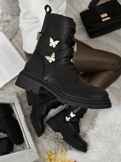 Naiste kaunistustega tööstiilis saapad Motill