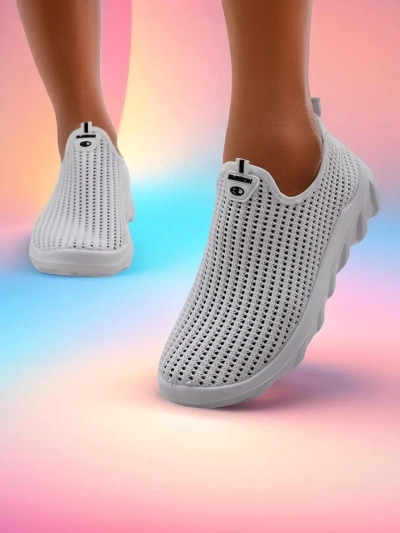 Royalfashion Naiste Slip-On Kootud Spordijalatsid Erra