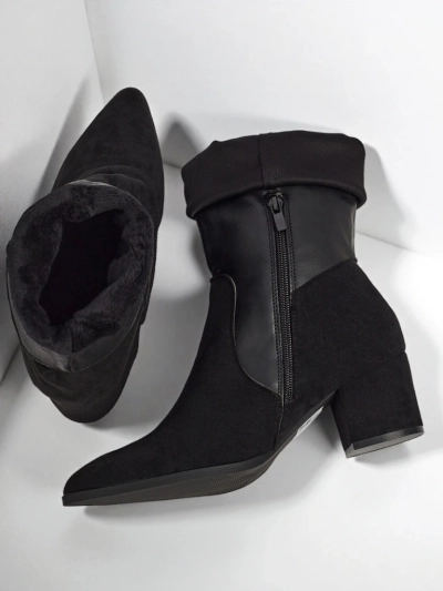 Women's ankle boots with a closed upper Moonly