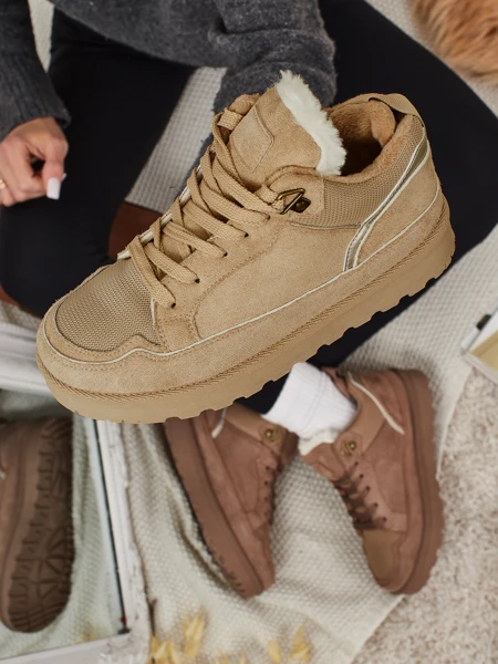 Naiste soojustusega tennised Faylo