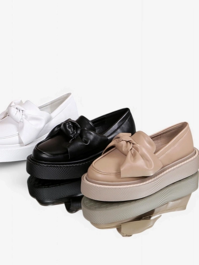 Royalfashion Elegant naiste mokassiinid paelaga Ortto