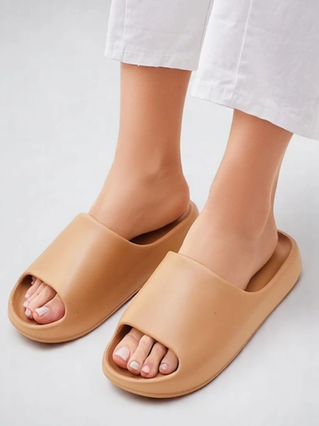 Royalfashion Мужские резиновые шлепанцы Izeld