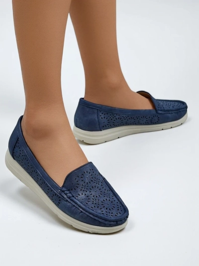 Royalfashion Naiste perforatsiooniga mokassiinid Besset