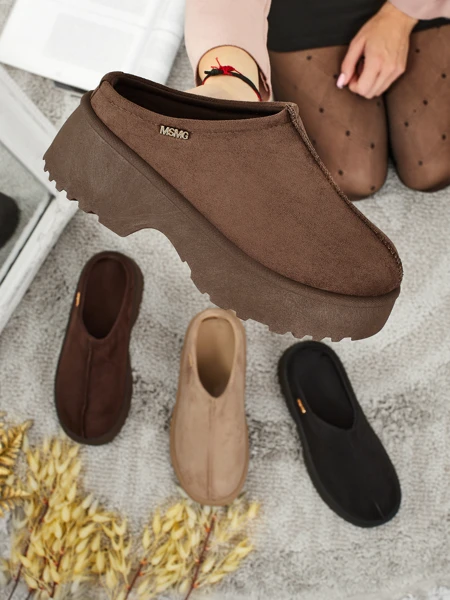 Lühikesed naiste a'la saapad karusnahaga Calindra