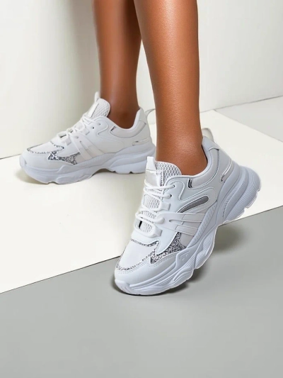 Женские спортивные кроссовки Royalfashion на более толстой подошве Aimo