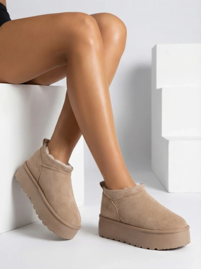 Royalfashion Naiste lühikesed saapad a'la lumesaapad Ozozi