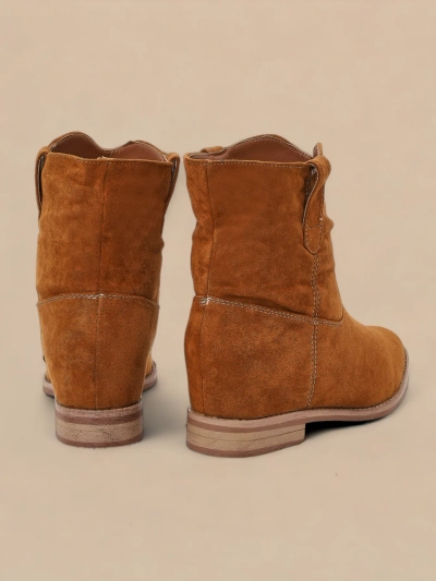 Brown ankle boots a'la cowboy boots on an indoor wedge Jelluma - Footwear