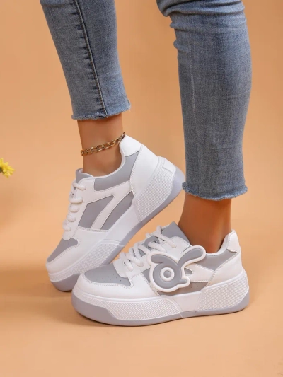 Royalfashion Naiste spordijalatsid Tilotti