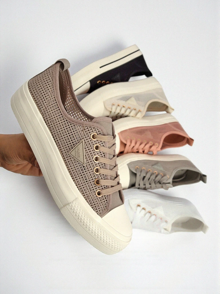 Damskie sneakersy Hypatia Mesh jasny brąz na lato płaska podeszwa 3cm