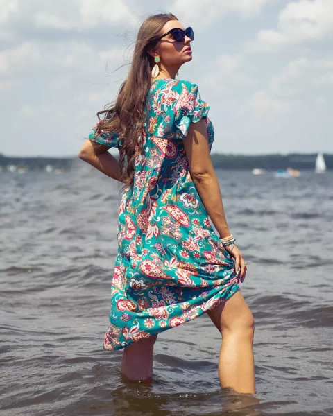 Royalfashion Roheline värvilise lillemustriga naiste kleit