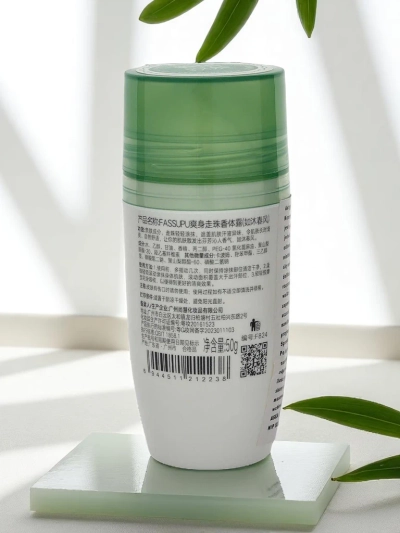 Naiste niisutav geel-keradeodorant-antiperspirant