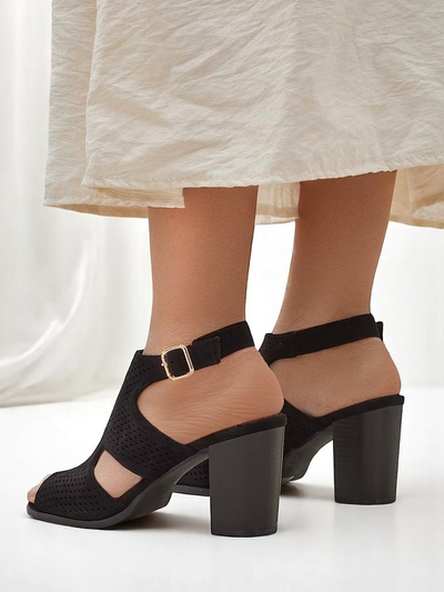 Royalfashion women’s hollow-out block heel sandals Abetle