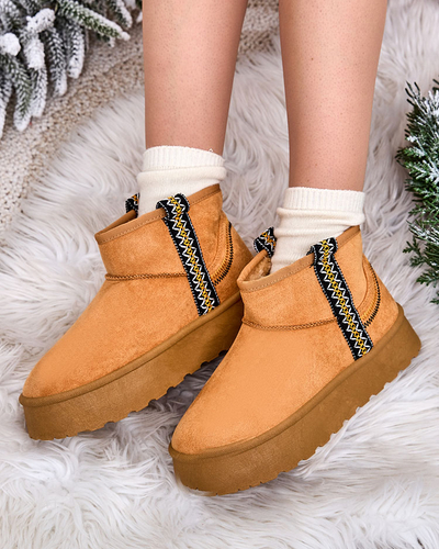 Royalfashion Women's short boots a'la snow boots with ornament Erititta