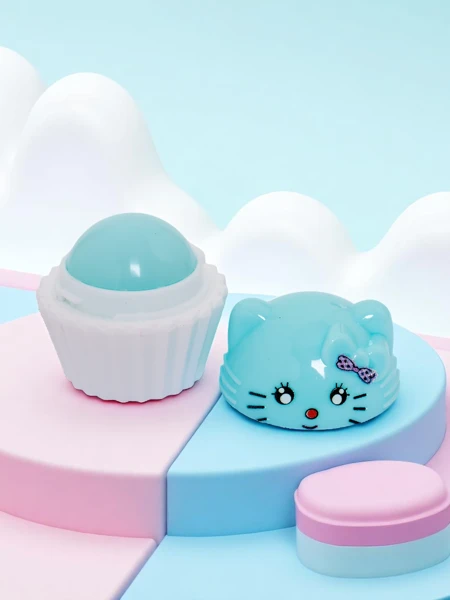 Children's lip balm with a kitten in a cupcake – moisturizes and regenerates