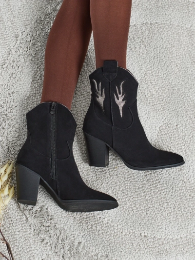 Kontsaga naiste kauboisaapad dekoratiivsete detailidega Cendria