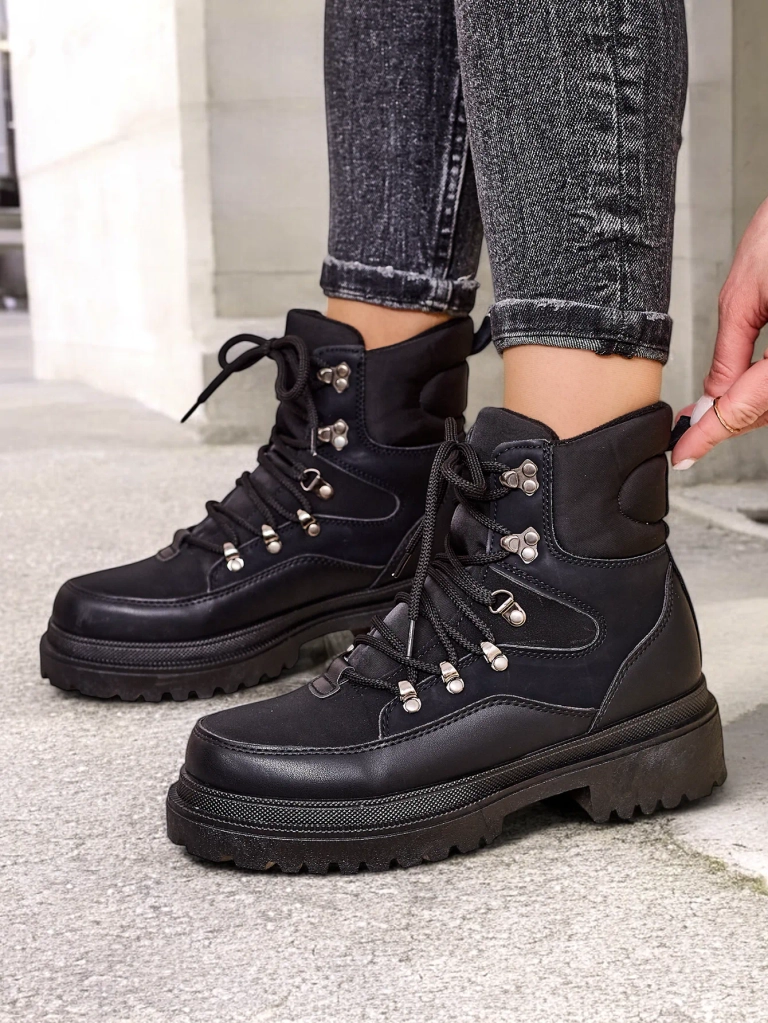 Женские трэпперские ботинки Royalfashion Savelly