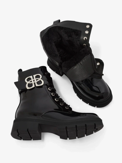 Lakitud ökonahast naiste poolsaapad Veuli