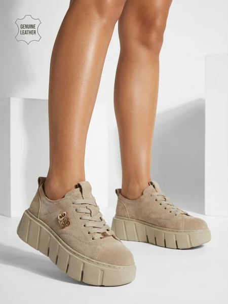 Спортивные женские кроссовки из натуральной кожи Renos