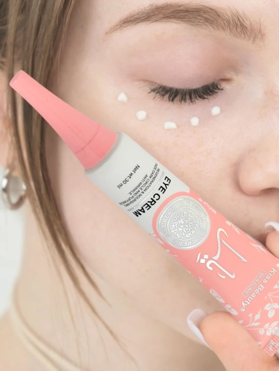 Увлажняющий крем для кожи вокруг глаз