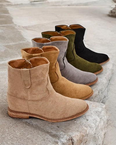Royalfashion Brown ankle boots with cowboy style on covered wedge Patorias