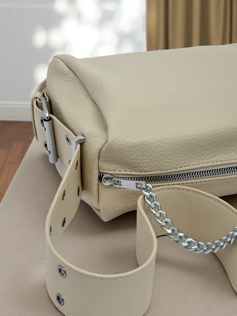 Royalfashion Väike naiste käekott ökoloogilisest nahast Ivy Grace