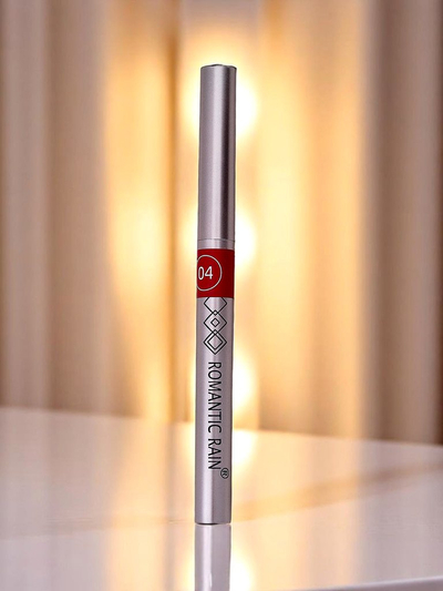 Карандаш для губ в оттенке Carmen