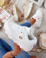 valge || must