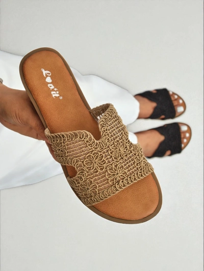 Rpyalfashion Women's sandals with a decorative strap Braida