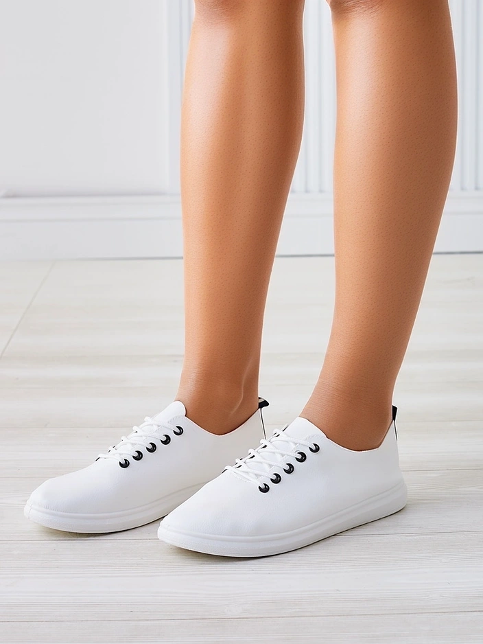 Royalfashion Naiste aetud tossud Tareb