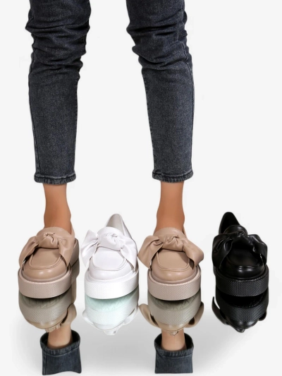 Royalfashion Elegant women's moccasins with a bow Ortto