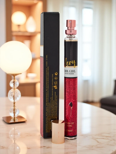 Aura Divina - Naiste parfüüm Very Cool Girl Story of Love 30ml