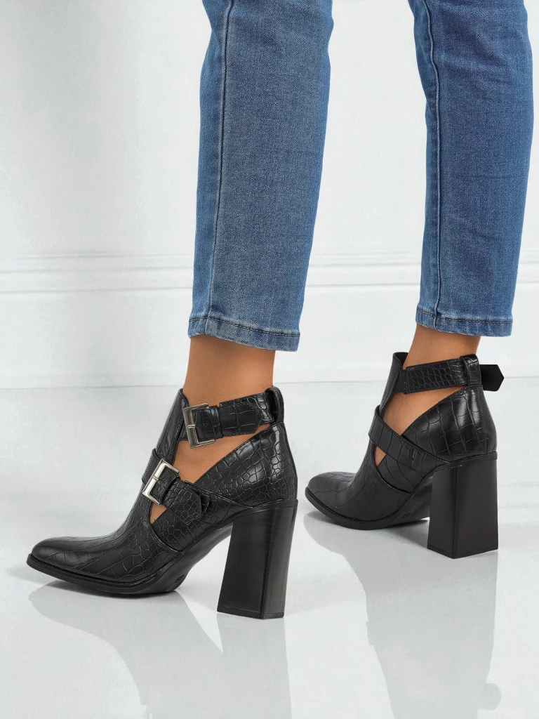 Embossed women's ankle boots on a block heel Burnt Halo