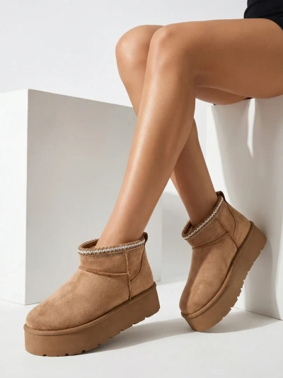 Royalfashion Naiste lühikesed saapad a'la lumesaapad Xoalla