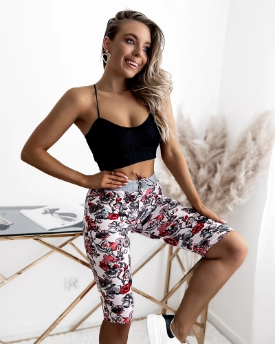 Royalfashion Women's patterned 3/4 shorts in gray-red PLUS SIZE