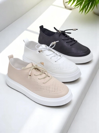 Royalfashion Naiste perforatsiooniga laced spordijalatsid Vaned