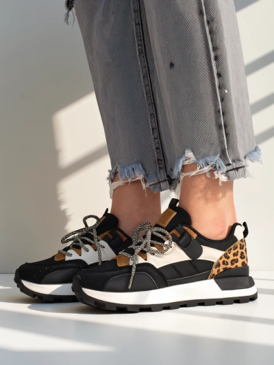 Royalfashion Women's sporty sneakers Seftass