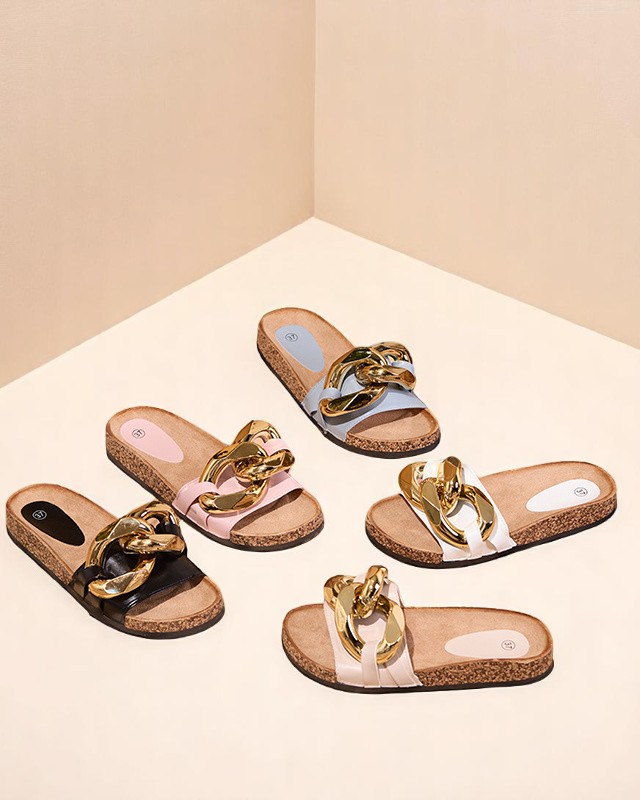 Royalfashion Бежевые женские шлепанцы с украшением Sofig