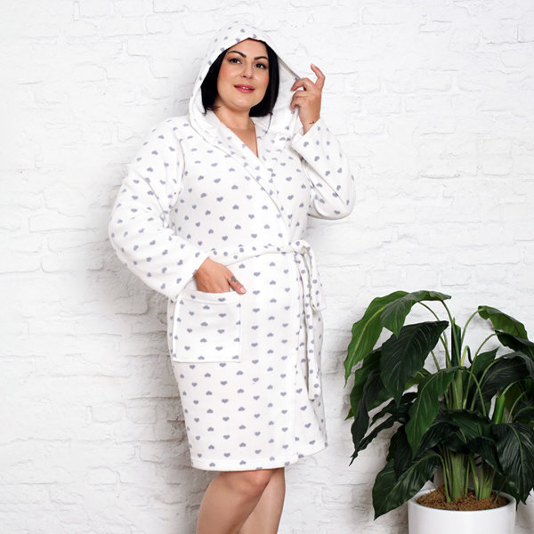 Pehme valge südametega naiste hommikumantel - Riietus