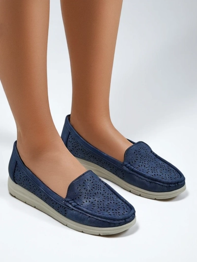 Royalfashion Naiste perforatsiooniga mokassiinid Besset
