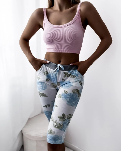 Women's white 3/4 length shorts with blue flowers - Clothing