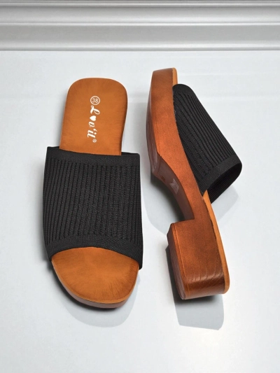 Royalfashion Women's Low-Heeled Ribbed Grace Clogs