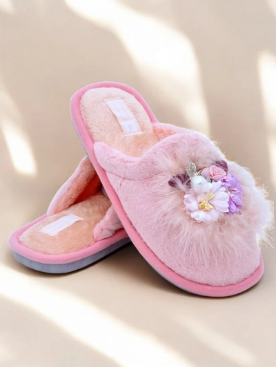 Royalfashion Women's fur slippers with flowers Ederra