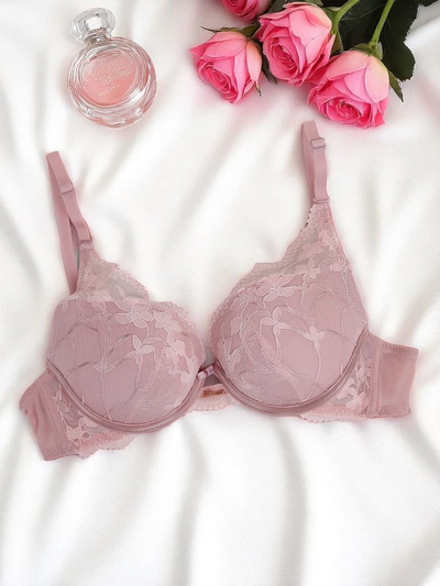 Royalfashion Women's push-up bra with lace Luna Push-Up