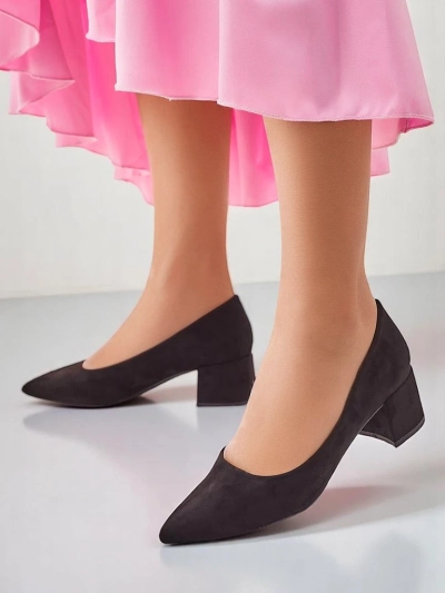 Royalfashion Женские туфли на невысоком каблуке Agas