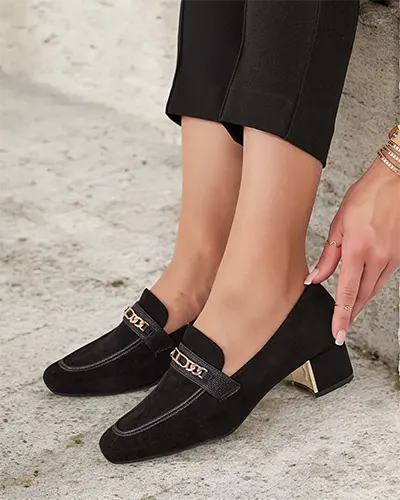 Royalfashion Elegant women's moccasins on a low post Oflem