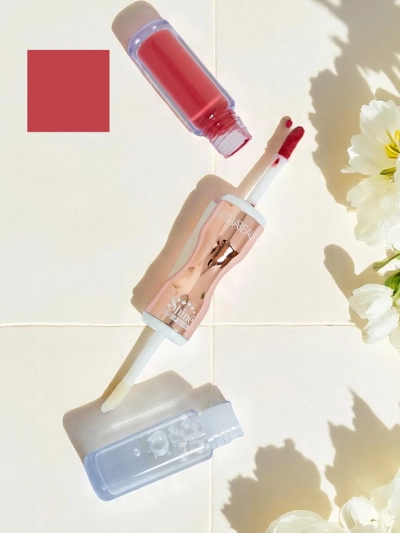 2-in-1 Lipstick and Clear Gloss Stay Curious