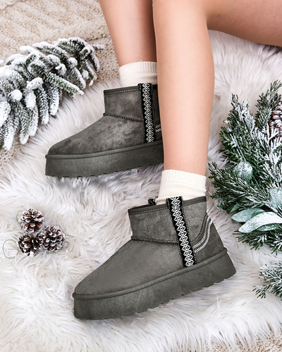 Royalfashion Women's short boots a'la snow boots with ornament Erititta