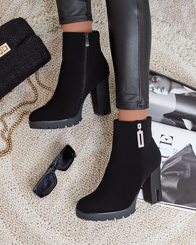 Royalfashion Женские сапоги на шпильке с декором Beroleda