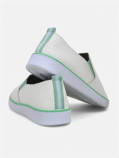 Royalfashion Women's perforated slip-on shoes Kassias